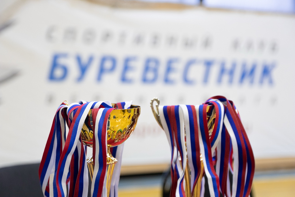 Медали по Русскому жиму